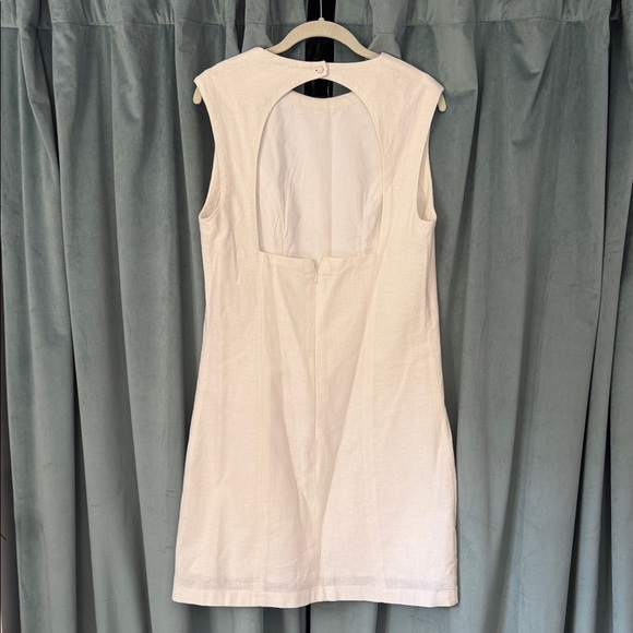 NWT GORGEOUS White Linen Open Back Dress - Picture 5 of 5